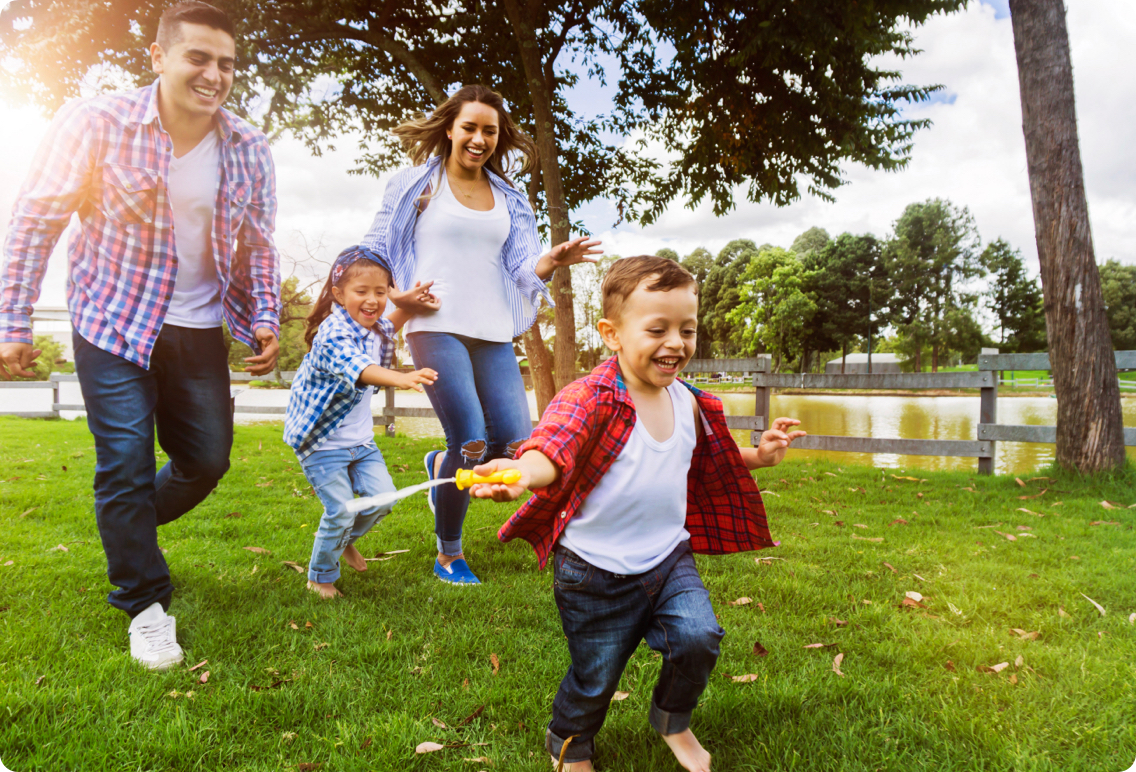 Family running through a field | How to get an allergy test